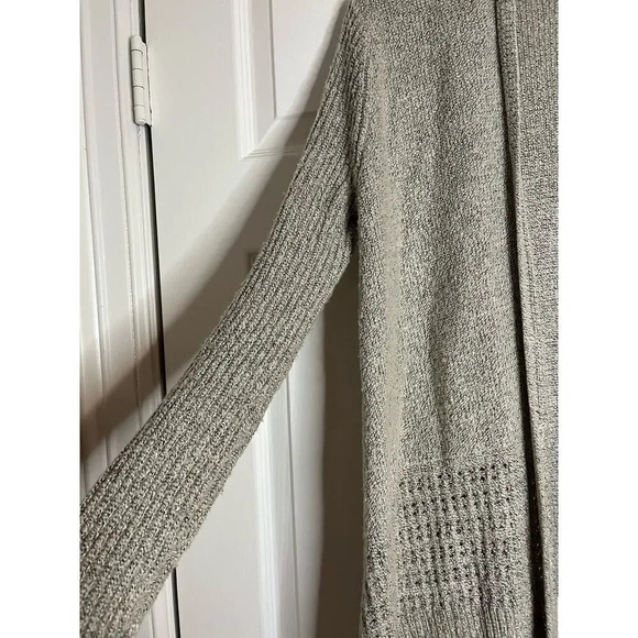 Liz Lange Maternity Sweater Womens XS Comfy Stretch Neutral Soft Cozy Fall Fuzzy - Picture 5 of 10